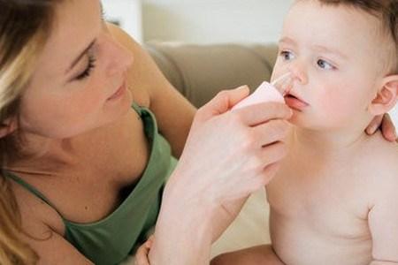 Làm thế nào để xông mũi, họng cho trẻ được đúng cách?